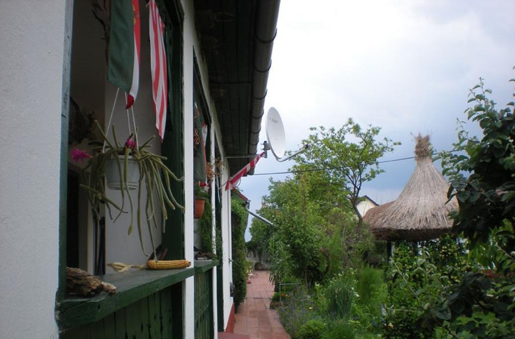 Hajdu Lovasudvar Hortobagy Exterior photo